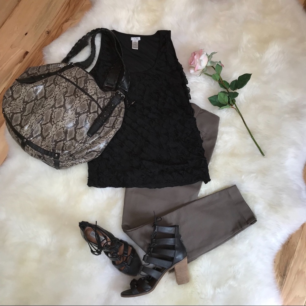 Cache Black Ruffle Top, size M - Picture 2 of 5
